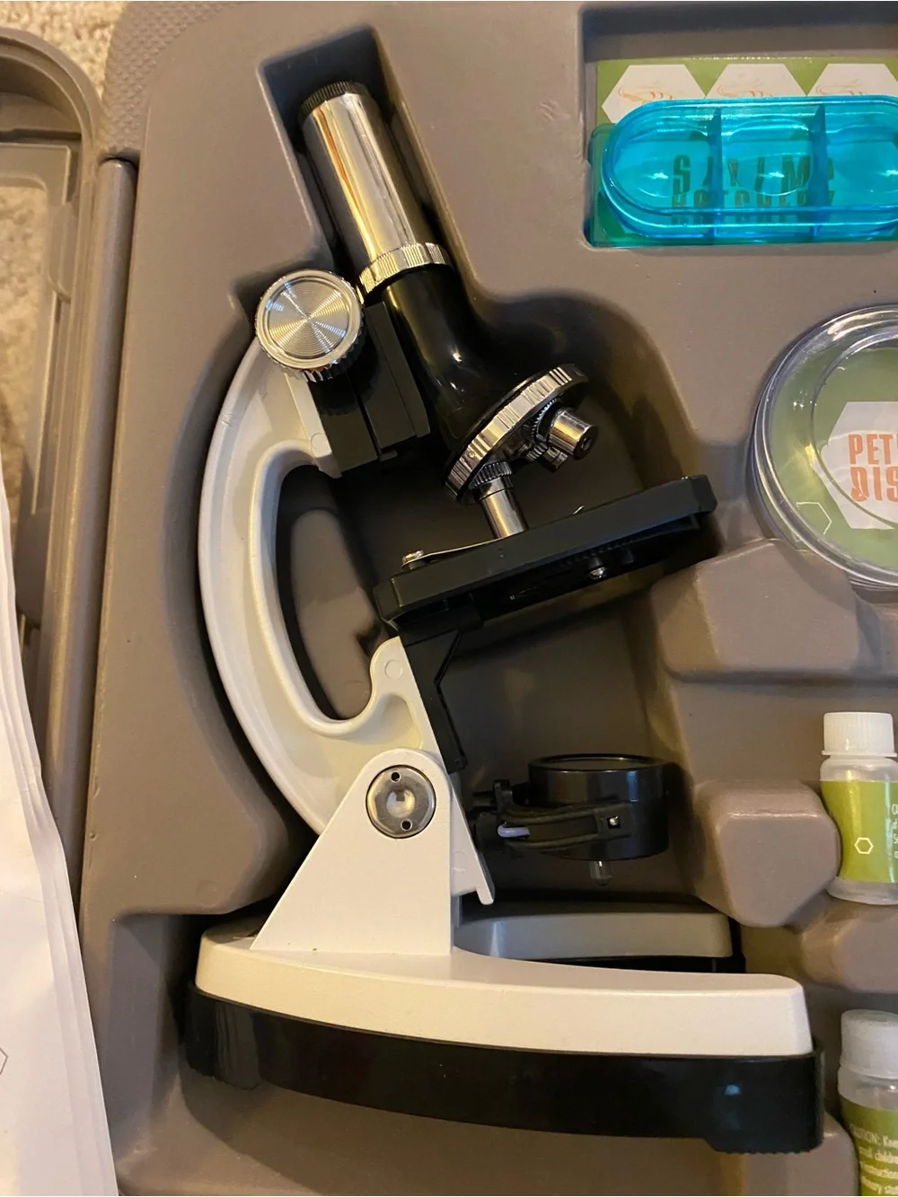 Kids 28-Piece Microscope Kit - Gray/Black